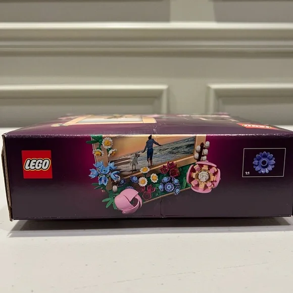 NIB Lego Botanicals Floral Picture Frame GWP - Picture 6 of 9